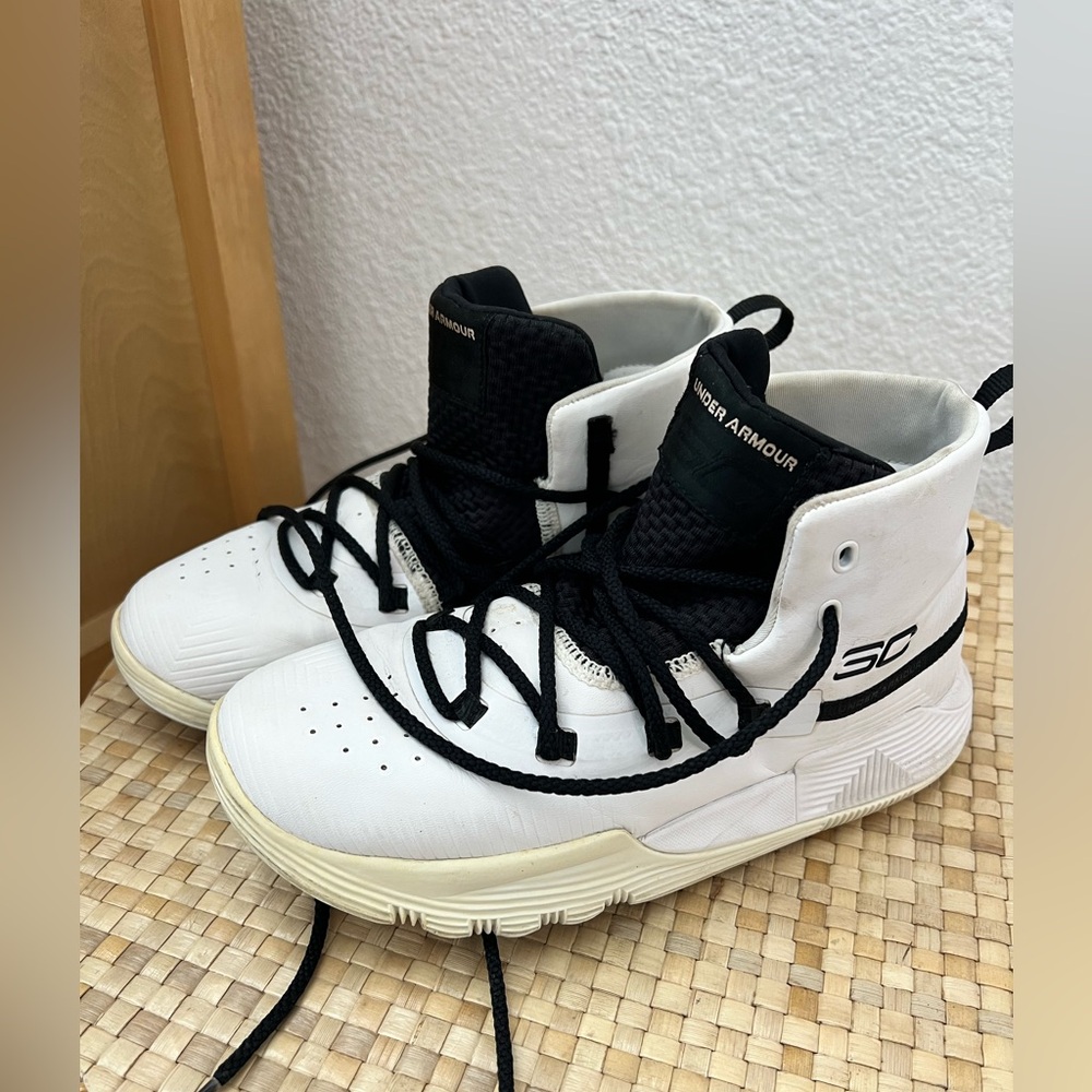 Under Armour Steph Curry Basketball shoes
